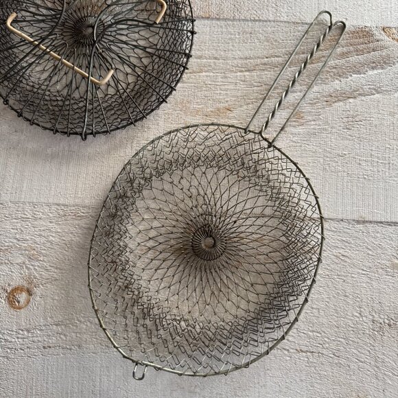 Set of Two Wire Mesh Kitchen Baskets - Collapsible Wire Strainers - Picture 3 of 6